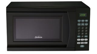 Sunbeam SGS90701B-B 0.7-Cubic Foot Microwave Oven,...