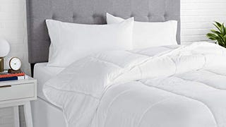 Amazon Brand – Pinzon Hypoallergenic Down Alternative Comforter...