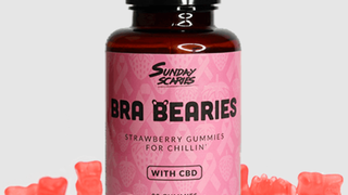 Bra Bearies Strawberry CBD Gummies
