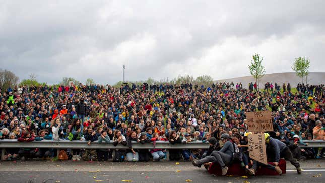 Image for article titled French Demonstrators Build an Actual Cement Wall to Protest New Highway