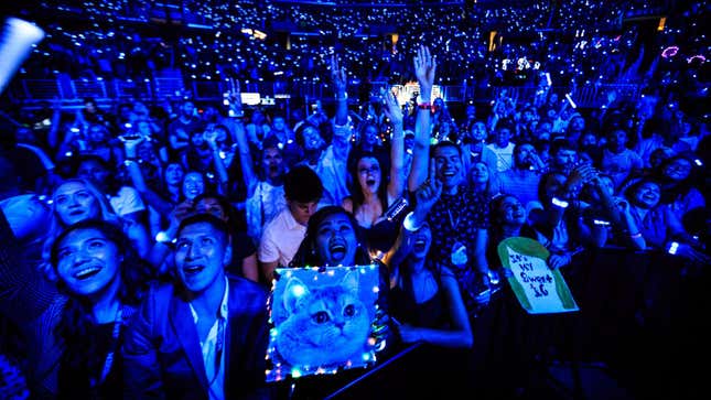 A general view of the crowd during Taylor Swift The 1989 World Tour Live In Los Angeles at Staples Center on August 24, 2015 in Los Angeles, California