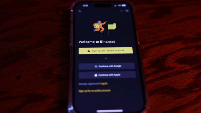  Binance app is seen on a phone on November 09, 2022 in Atlanta, Georgia. Binance, the world’s largest cryptocurrency firm, lost support of its UK partner Paysafe.