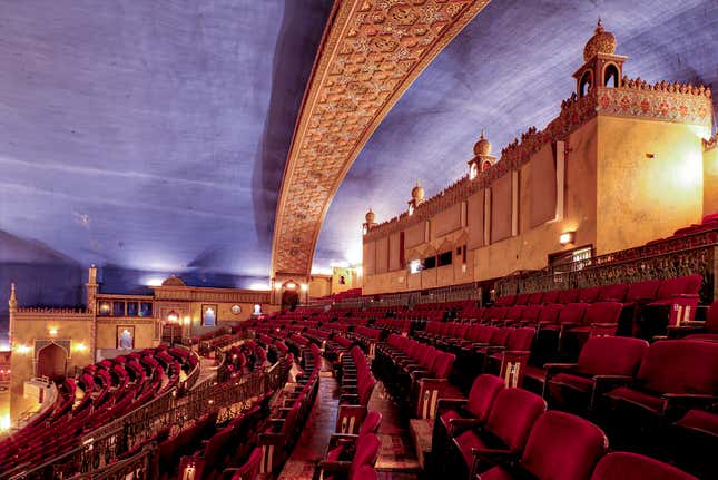 Image for article titled A 30-year-old is resurrecting one of Chicago’s most endangered landmarks