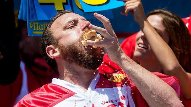 Nathan's Hot Dog Eating Contest, 2016