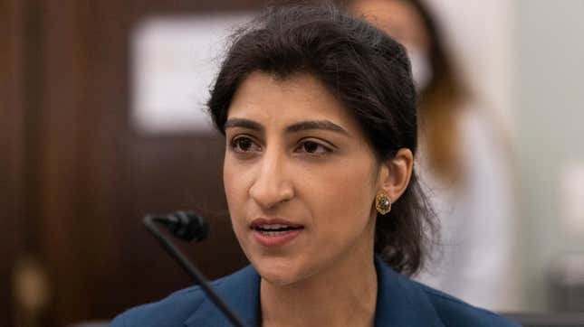 Image for article titled Big Tech Antitrust Crusader Lina Khan Joins the FTC