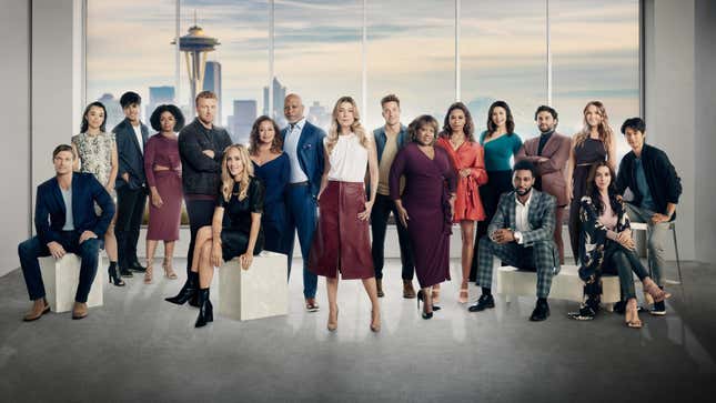 If every single person in this cast photo for Grey’s season 19 can name every other person in this photo, we’ll eat our scrubs.