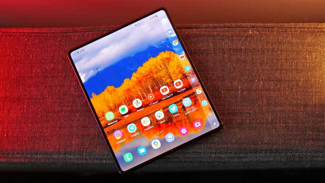 Z Fold3 main screen