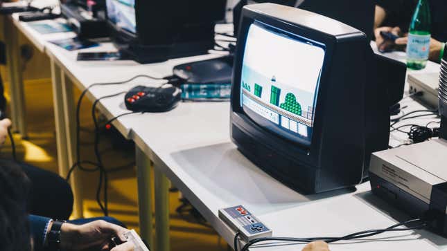 Image for article titled Why Do Retro Games Look Better on Old TVs?