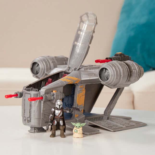 Image for article titled New Star Wars Toys From Hasbro Turn Baby Yoda Into a Lightsaber, and More