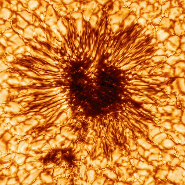 Imagen para el artículo titulado Así son las imágenes del Sol tomadas por el observatorio solar más grande del mundo