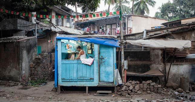 Image for article titled In photos: The chaos and contradictions of suburban Mumbai