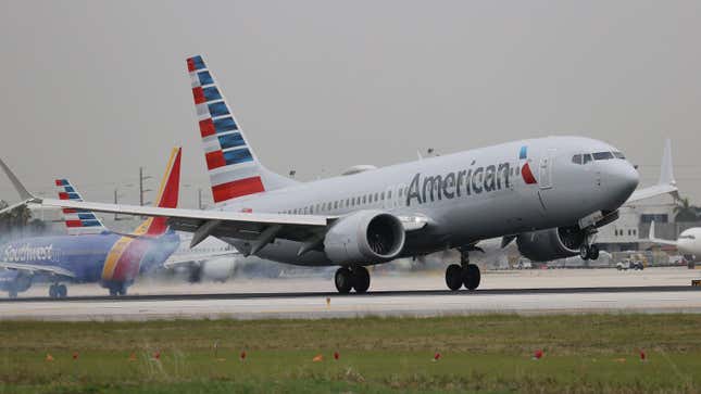 Image for article titled FAA Let American Airlines Fly &#39;Unairworthy&#39; Planes: Report