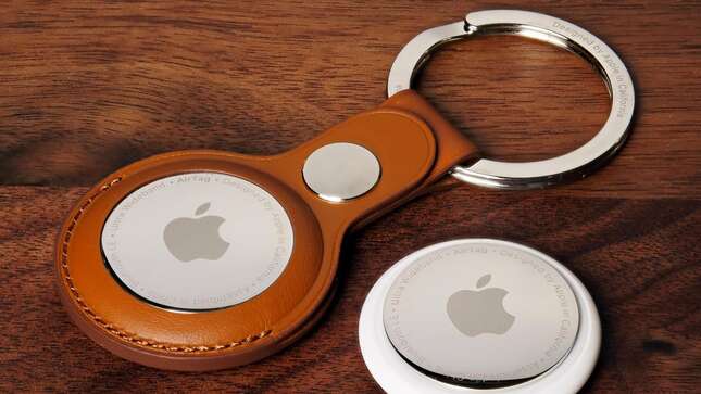 Convierte un AirTag en una etiqueta NFC para cosas como ver la ruta más rápida hasta tu trabajo