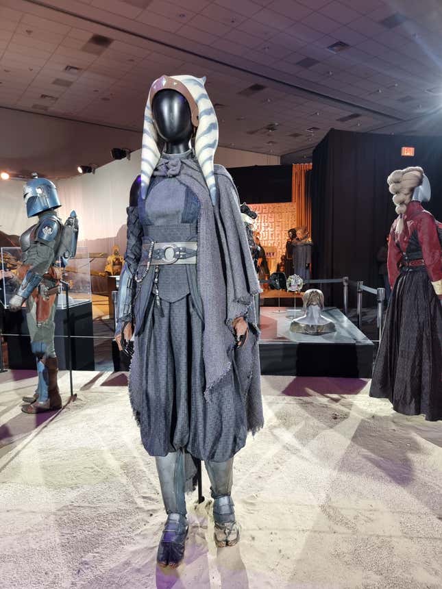 Image for article titled Say Goodbye to Star Wars Celebration 2022 With These Cosplay and Costume Pics