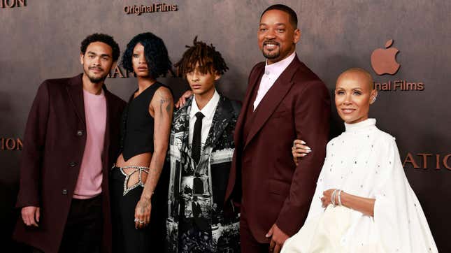 Will Smith returns to red carpet for Emancipation premiere