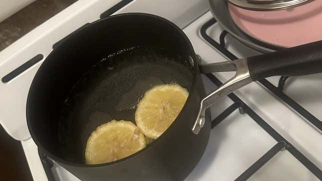 The lemon, boiling.