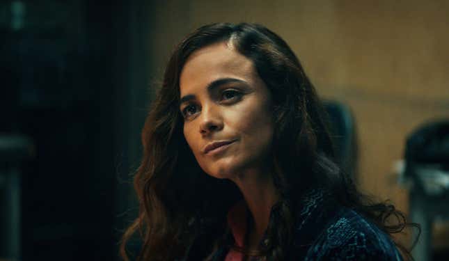 Alice Braga in Hypnotic.