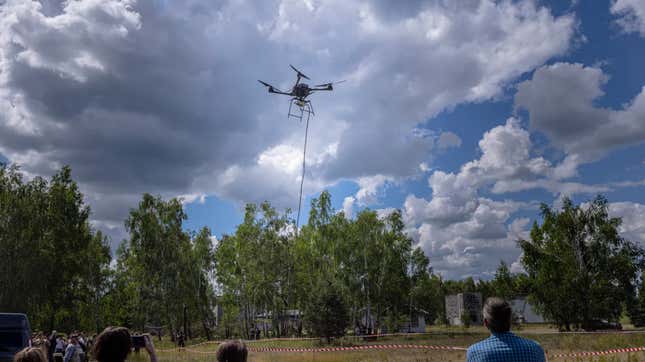 Image for article titled How Drones Are Helping Demine Ukraine