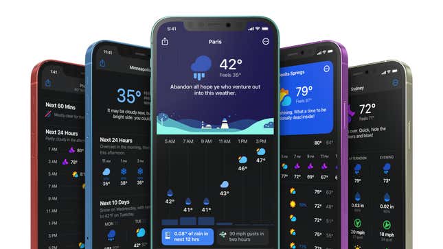 Carrot Weather web sitesinden, her birinde Carrot Weather uygulaması açık olarak yan yana düzenlenmiş ve farklı özellikler gösteren dört iPhone'u gösteren bir ekran görüntüsü.