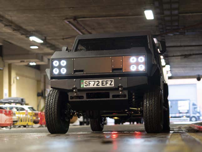 Image for article titled The Munro MK_1 Is an Electric SUV for Hardcore Off-Roading