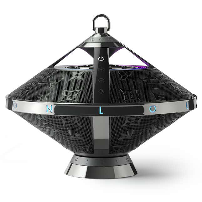Imagen para el artículo titulado El primer altavoz portátil de Louis Vuitton es una mezcla entre un artefacto de Marvel y un botafumeiro en miniatura