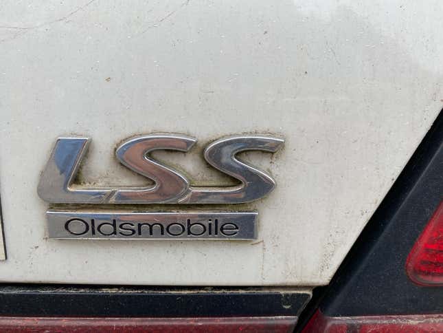 Image for article titled The Oldsmobile LSS Is A Luxury Highway Bomber You Forgot Existed