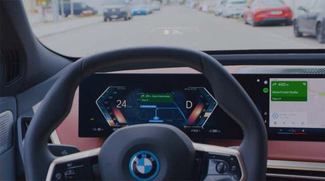 Imagen para el artículo titulado La interfaz de los nuevos Hummer parece sacada de una nave de Los Vengadores