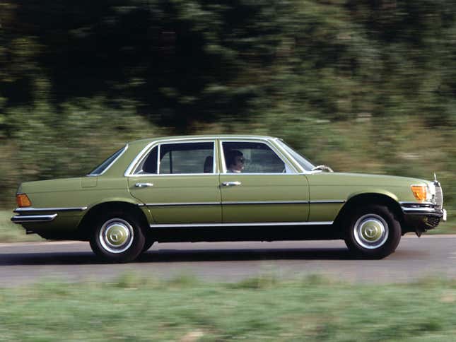 Image for article titled These Are The Old Car Problems You&#39;re Glad Don&#39;t Exist Anymore