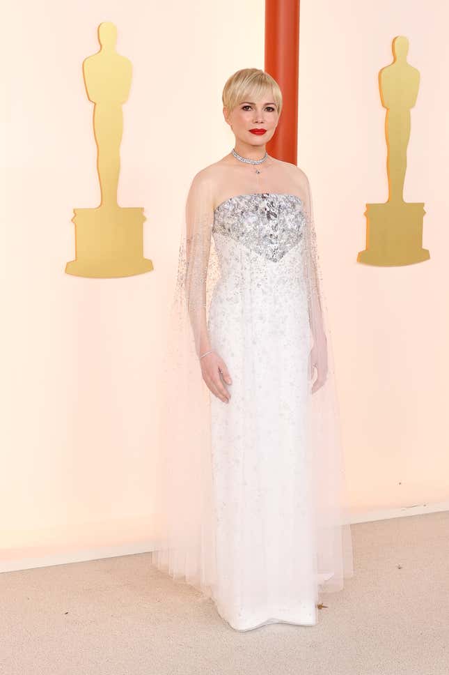 Image for article titled Oscars 2023 Red (Sorry, &#39;Champagne&#39;) Carpet: What the Celebs Are Wearing to Celebrate Themselves