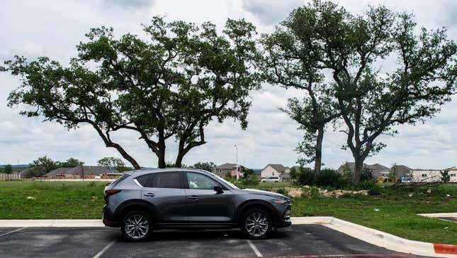 Image for article titled Mazda CX-5 Signature AWD Turbo: A Perfect Blend Of Comfort, Beauty, and Performance