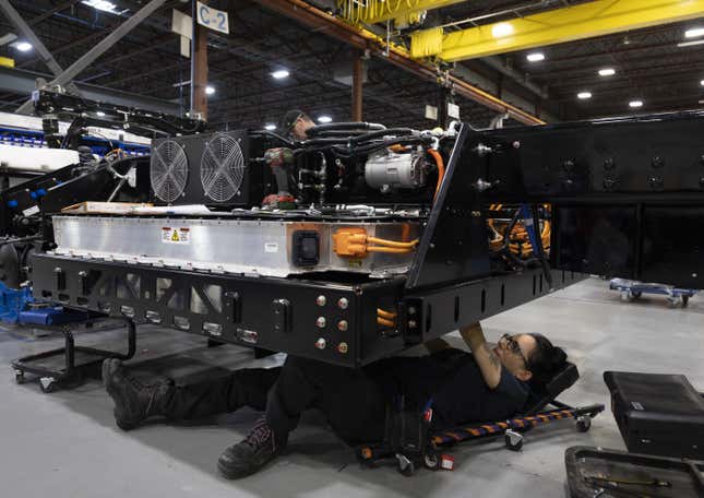 Image for article titled A Looming Skills Gap Suggests There Are Not Enough EV Mechanics