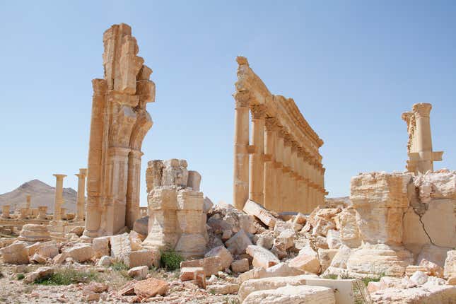 Damage to the Arch of Triumph, April 2016.