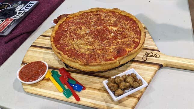Image for article titled How I Survived Judging a Deep Dish Pizza Contest
