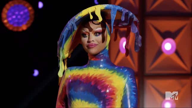 Image for article titled The queens form girl groups in a satisfying RuPaul's Drag Race