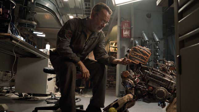Tom Hanks and robot buddy in Finch.