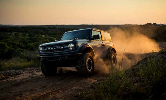 Image for article titled Best Reviews 2021: The 2021 Ford Bronco Is The Compromised Off-Road Beast You Dreamed It Would Be