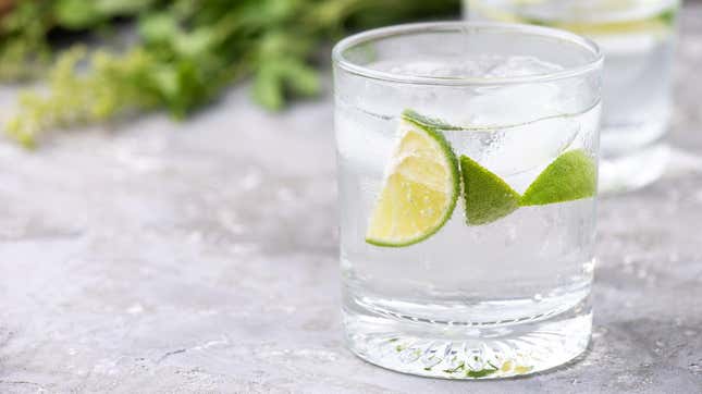 Club soda with lime