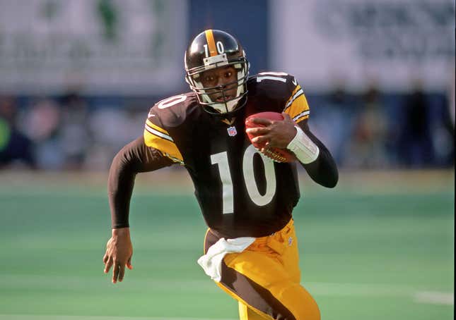Image for article titled The Greatest Black Quarterbacks in NFL History
