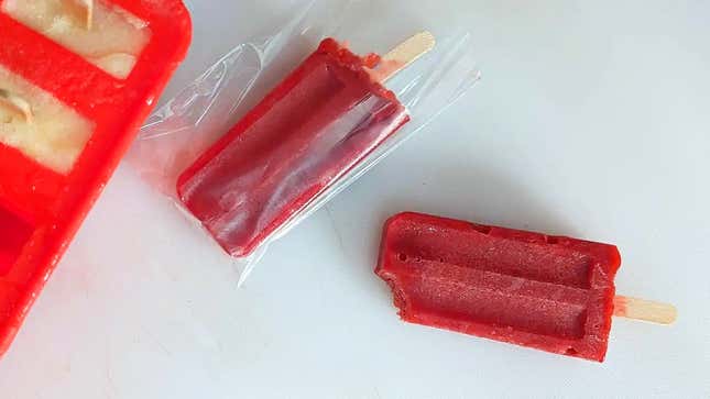 Image for article titled Make Perfect Popsicles With Guar Gum