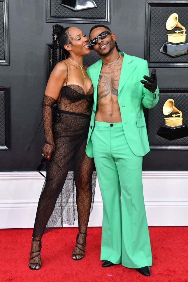 Image for article titled Grammys 2022: Red Carpet Looks