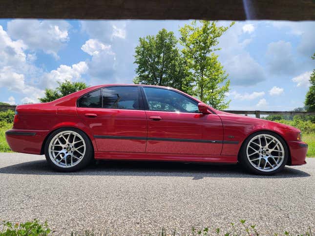 Image for article titled At $23,500, Does This Imola Red 2001 BMW M5 Look Ready To Rock?