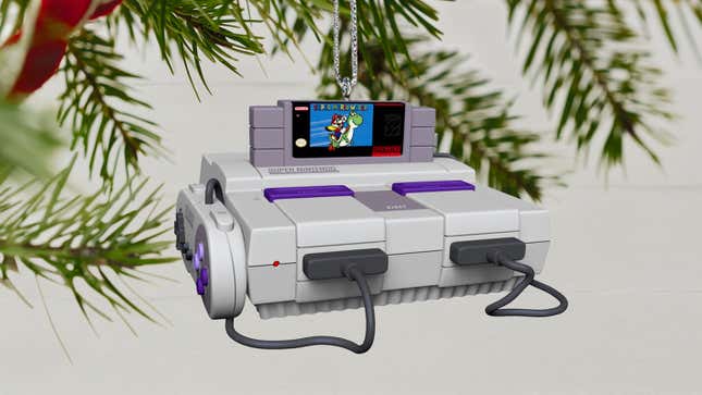 Image for article titled The Best, Most Clever Geeky Christmas Tree Ornaments