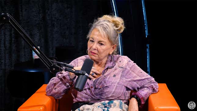 Image for article titled Roseanne Barr&#39;s Son Says She Was Being &#39;Sarcastic&#39; in Denying the Holocaust