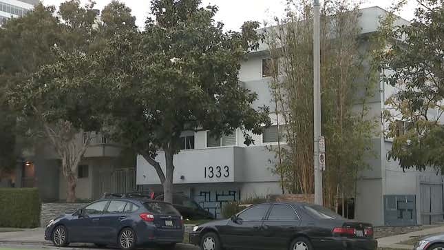 Image for article titled Repeat Assaults On The USPS In Santa Monica Stop Mail Delivery For A Whole Neighborhood