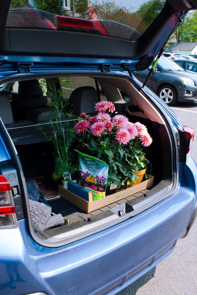 Image for article titled The Subaru Crosstrek Makes Sense Once You Drive It