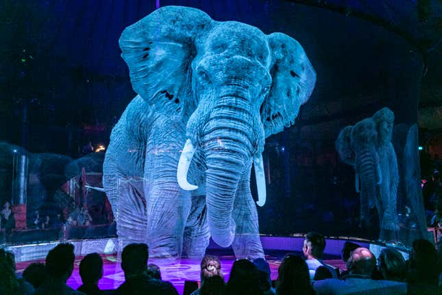 Los hologramas del Circus Roncalli en un show celebrado en Alemania en 2018.