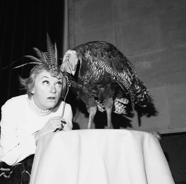 Image for article titled Please enjoy these photos of Phyllis Diller making turkey faces