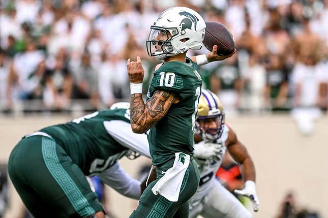 Michigan State&#39;s Noah Kim throws a pass against Washington during the second quarter on Saturday, Sept. 16, 2023, at Spartan Stadium in East Lansing.
