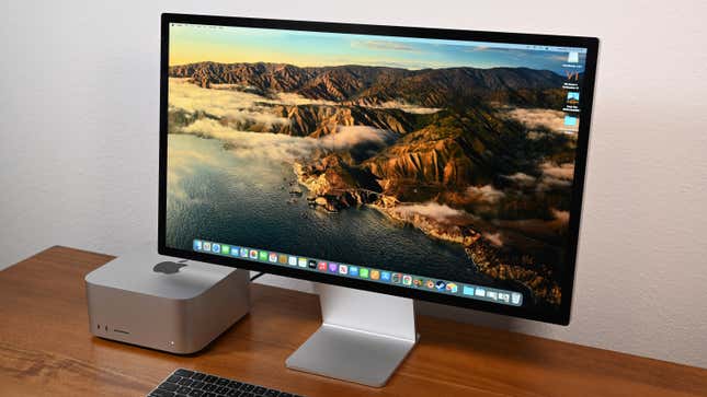 Apple Studio Display