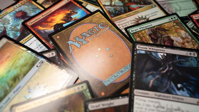 Imagen para el artículo titulado Dos hombres acusados de robo de cartas Gen Con Magic: The Gathering